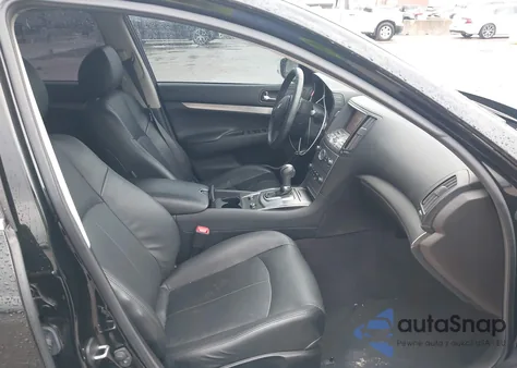 2015 Infiniti Q40 z USA, uszkodzony, nr VIN JN1CV6AP3FM503684